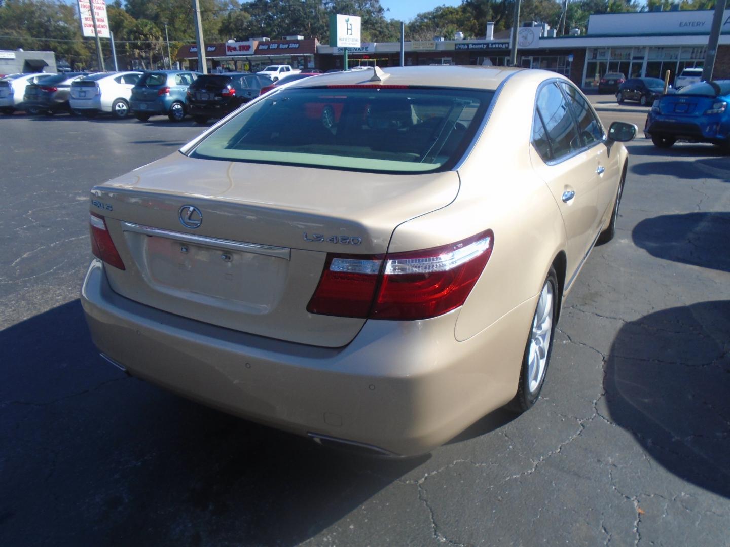 2007 Lexus LS 460 Luxury Sedan (JTHBL46F275) with an 4.6L V8 DOHC 32V engine, 8-Speed Automatic Overdrive transmission, located at 6112 N Florida Avenue, Tampa, FL, 33604, (888) 521-5131, 27.954929, -82.459534 - Photo#4